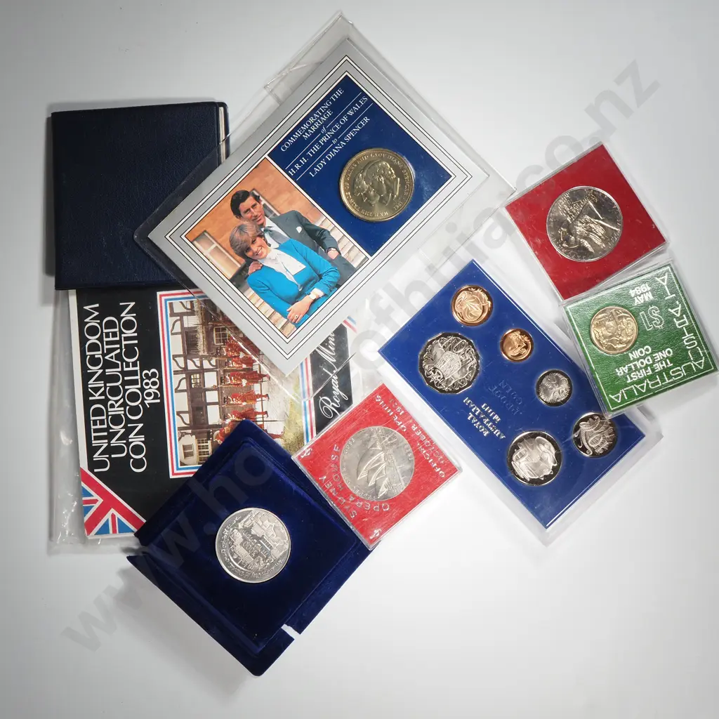 Assorted UNC Coins - New Zealand & Other Countries  Image 1++