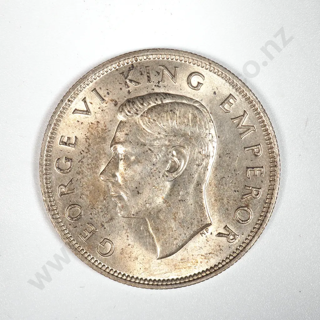 1940 New Zealand Waitangi Half Crown  Image 1++
