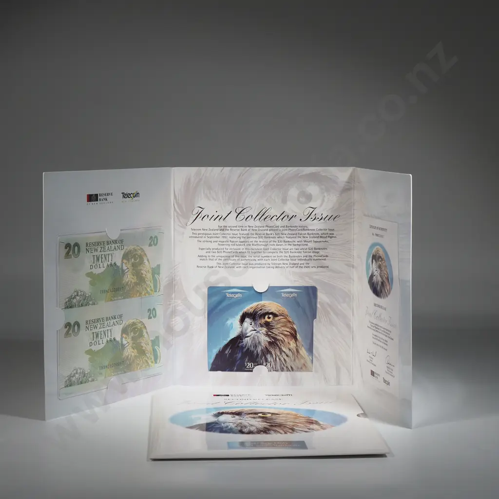 New Zealand Uncut Pair Twenty Dollar Banknote Phone Card Presentation Set Image 1++