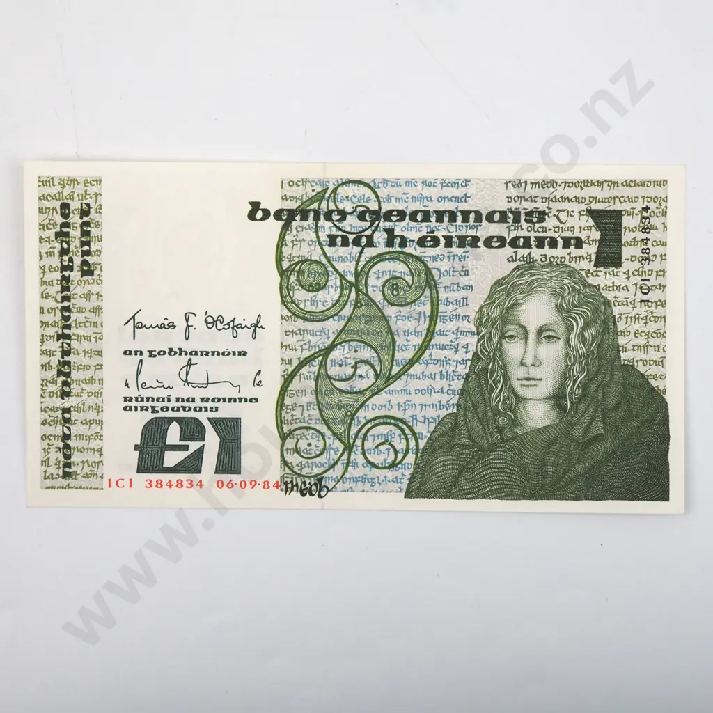 Ireland One Pound Banknote - Better Grade  Image 1++
