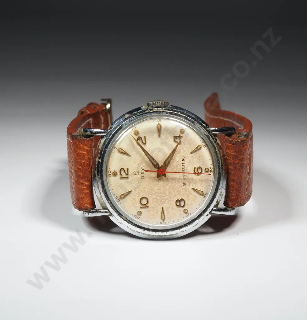 Vintage Manual Tudor Shock Resisting Gents Wristwatch Image 1++