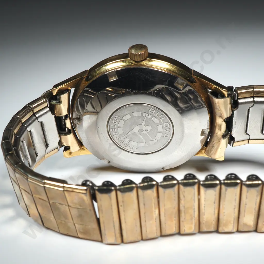 Vintage Bulova Automatic Gents Wrist Watch on Flex Strap Image 1++