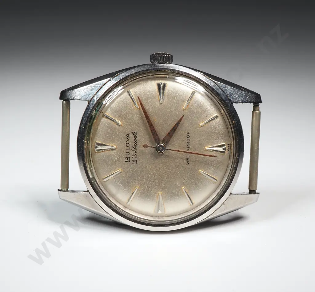 Vintage Bulova Automatic Wristwatch Image 1++