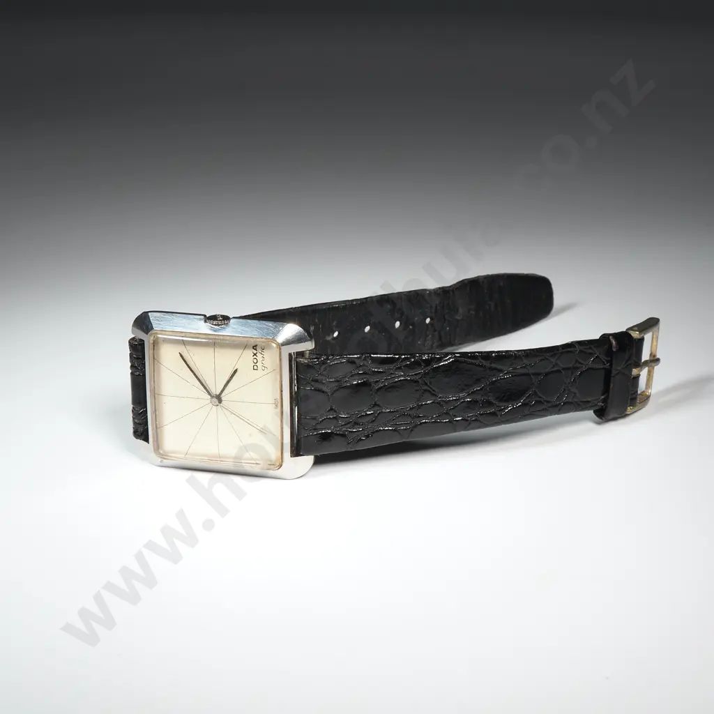 Vintage DOXA Grafic Wrist Watch - Midcentury Moment Image 1++