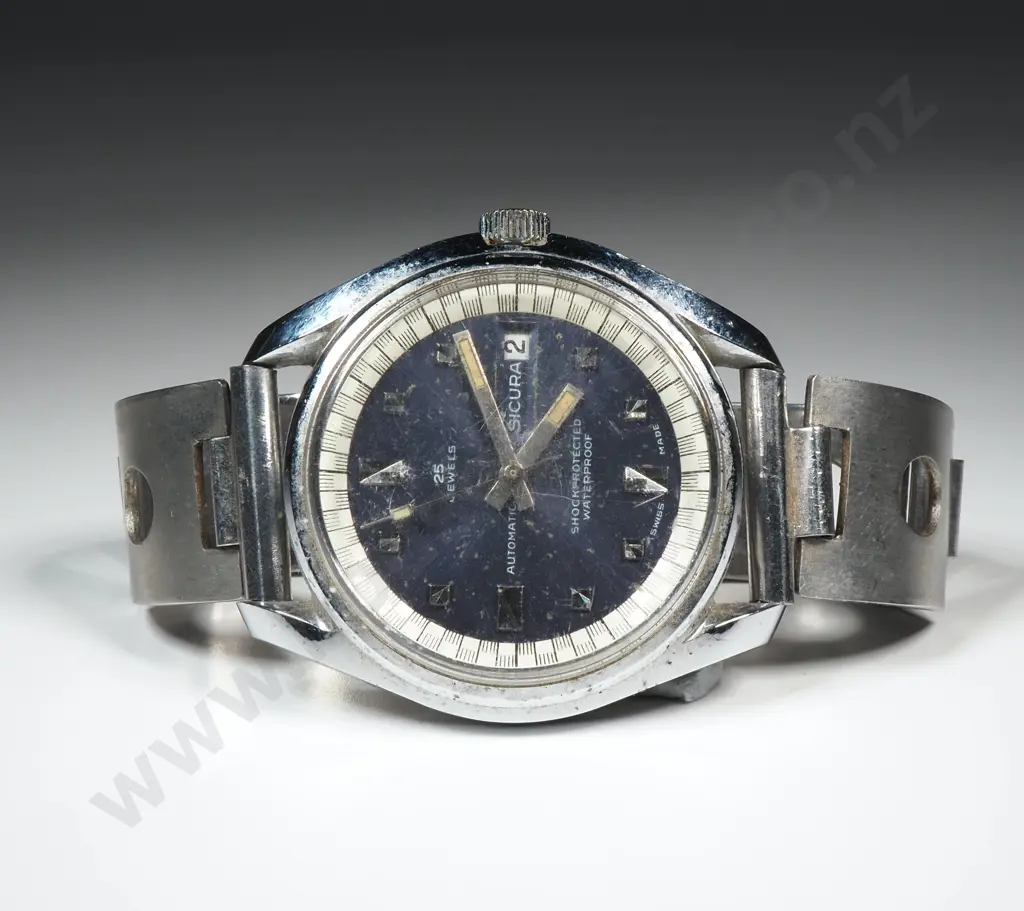 Vintage Sicura Wristwatch Image 1++