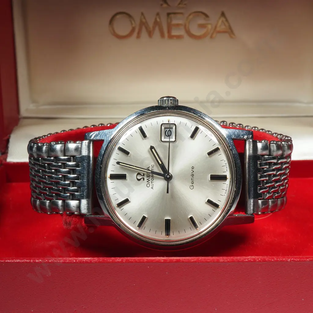 Vintage Omega Geneve Steel Gents Wristwatch with Original Box & Papers Circa 1971 Image 1++