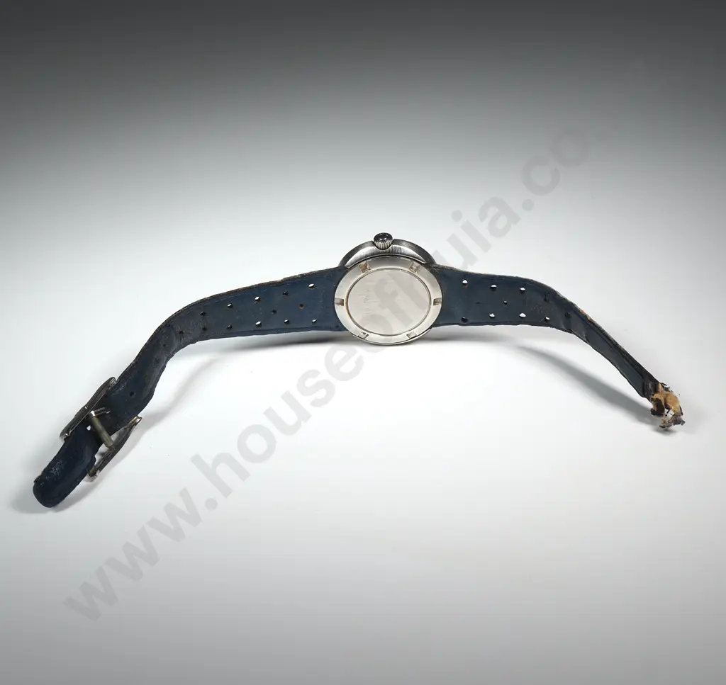 1970's Ladies Stainless Steel Omega Dynamic Automatic Wristwatch Image 1++