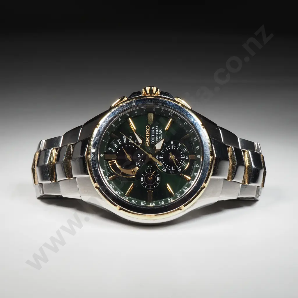 Gents Modern Seiko Coutura Perpetual Solar Wristwatch, Running, In box w Spare Links - Like New Image 1++