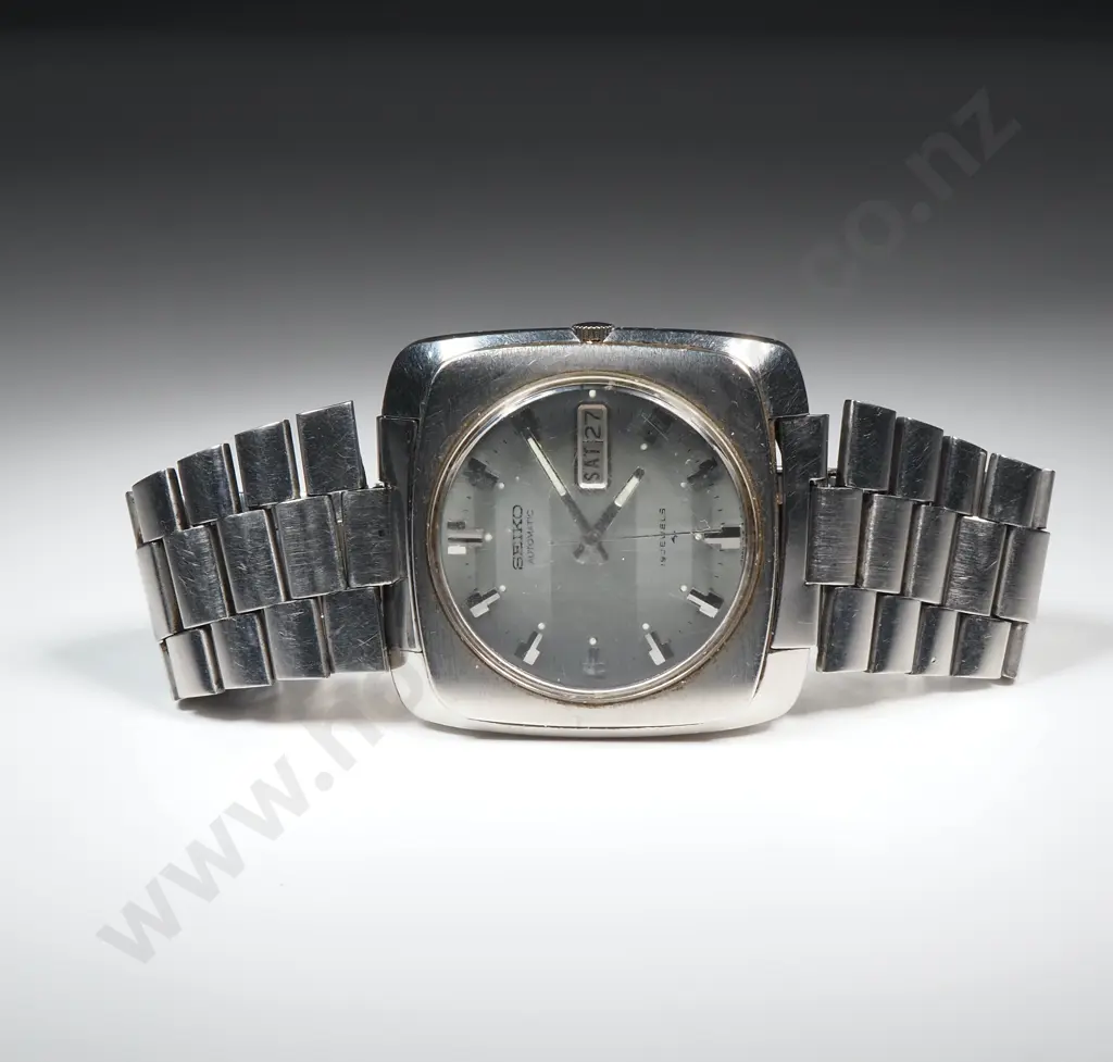 Vintage Seiko Automatic Automatic Wrist Watch Image 1++