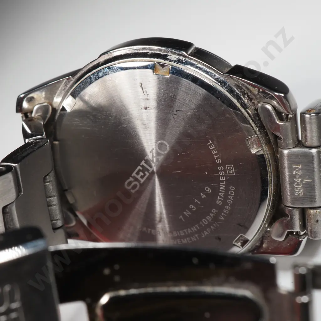 Gents Stainless Steel cased Seiko Solar 100m Day / Date Wristwatch - Running, But Sold w No Guarantees of Reliability or Image 1++