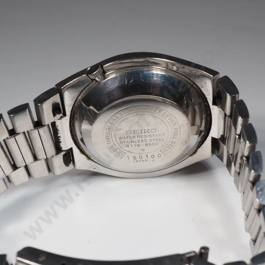 Vintage Seiko 5 Wrist Watch Image 1++