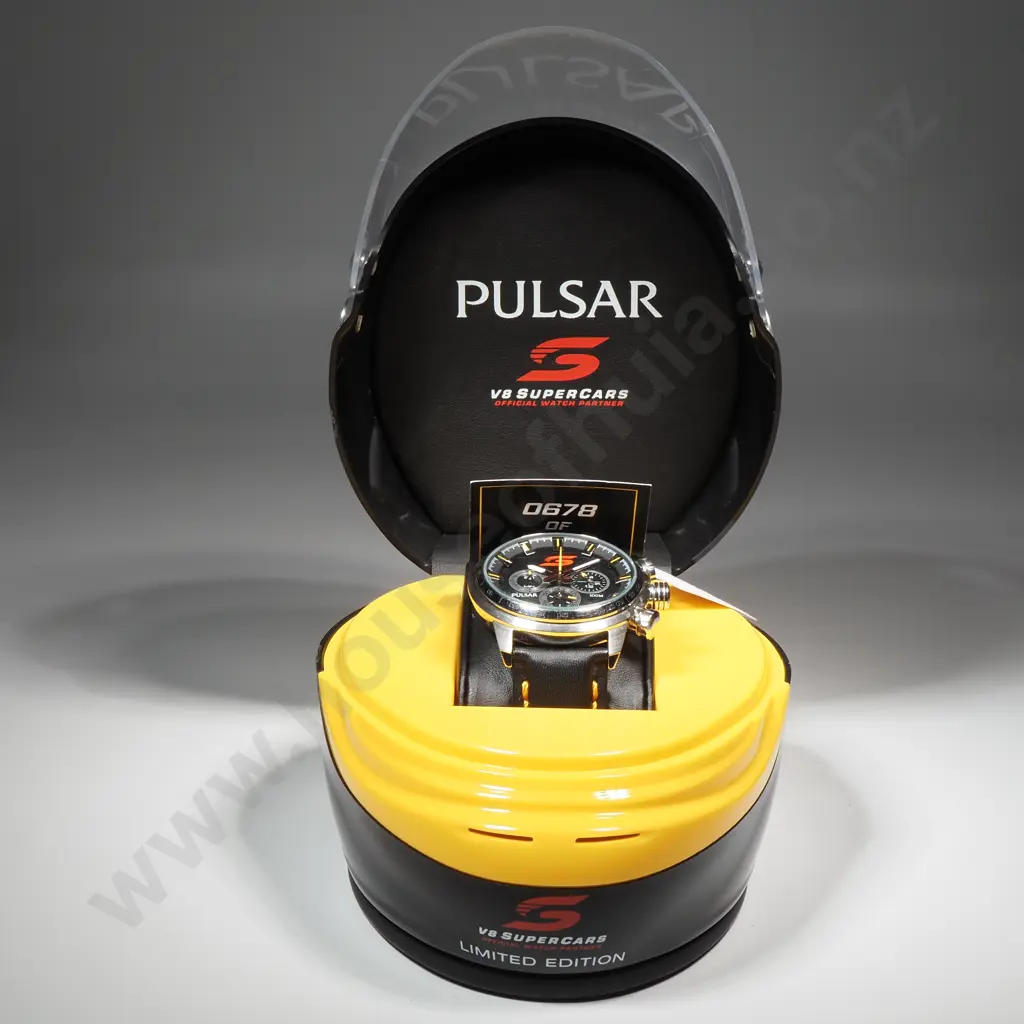 Pulsar V8 SuperCars Official Watch Partner Wristwatch w Box & Papers Image 1++