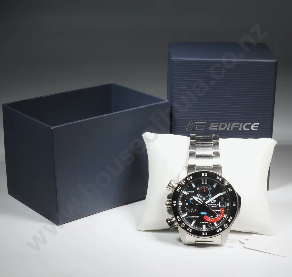 Casio Edifice Wristwatch w Box & Papers Image 1++