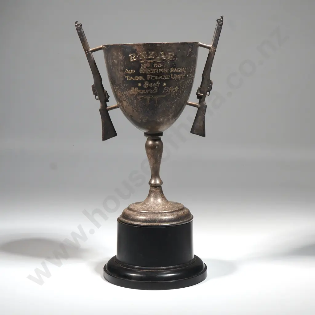 1955 RNZAF Best Shot Trophy Image 1++