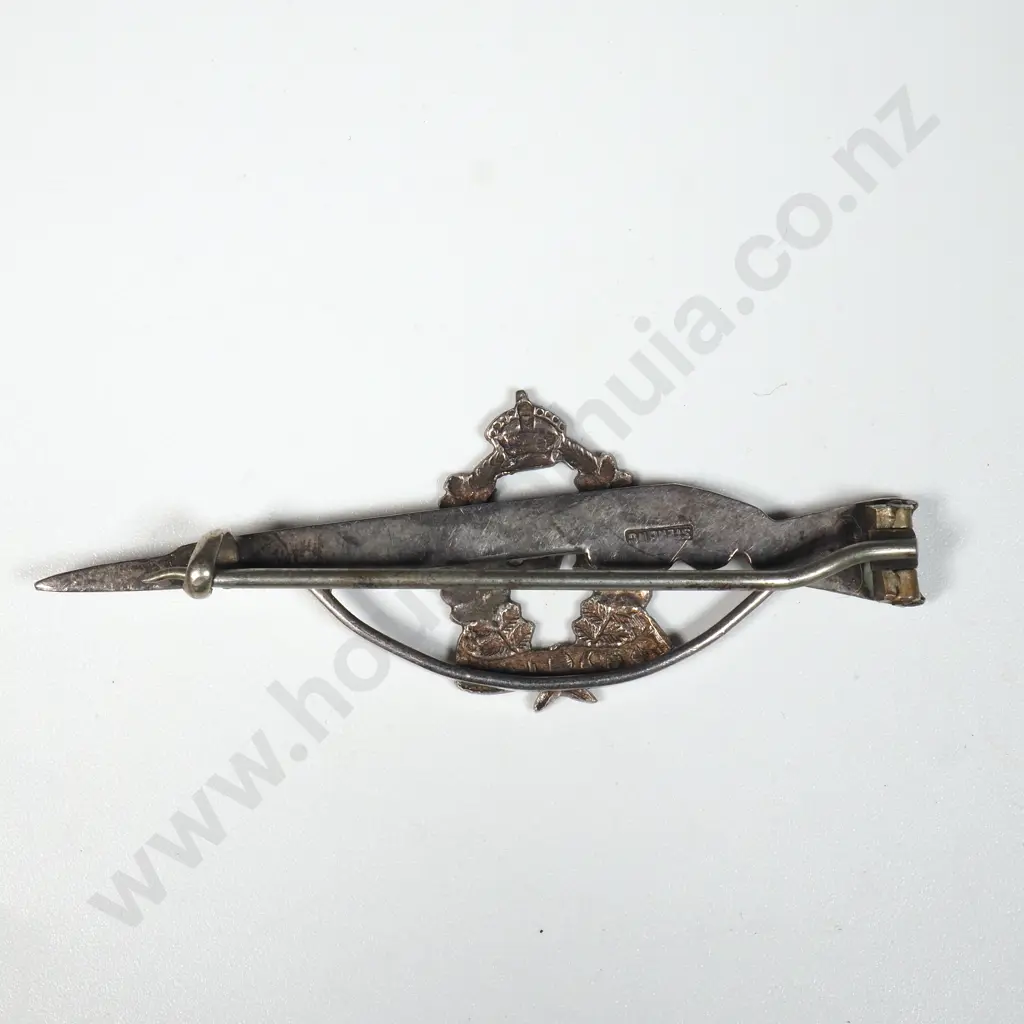 WWI Sterling Silver Rifle Sweetheart Badge w NZEXPY FRCE Badge. Image 1++