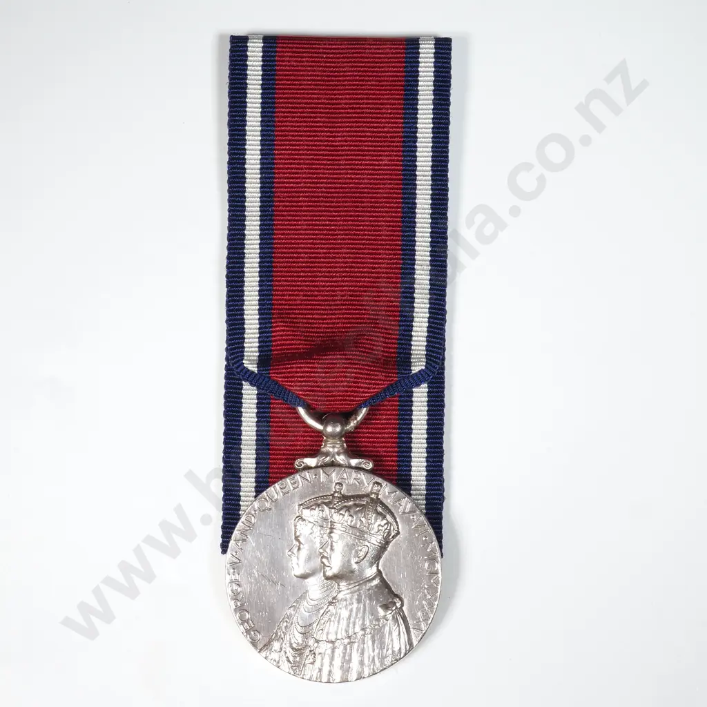 1935 Jubilee Medal Image 1++