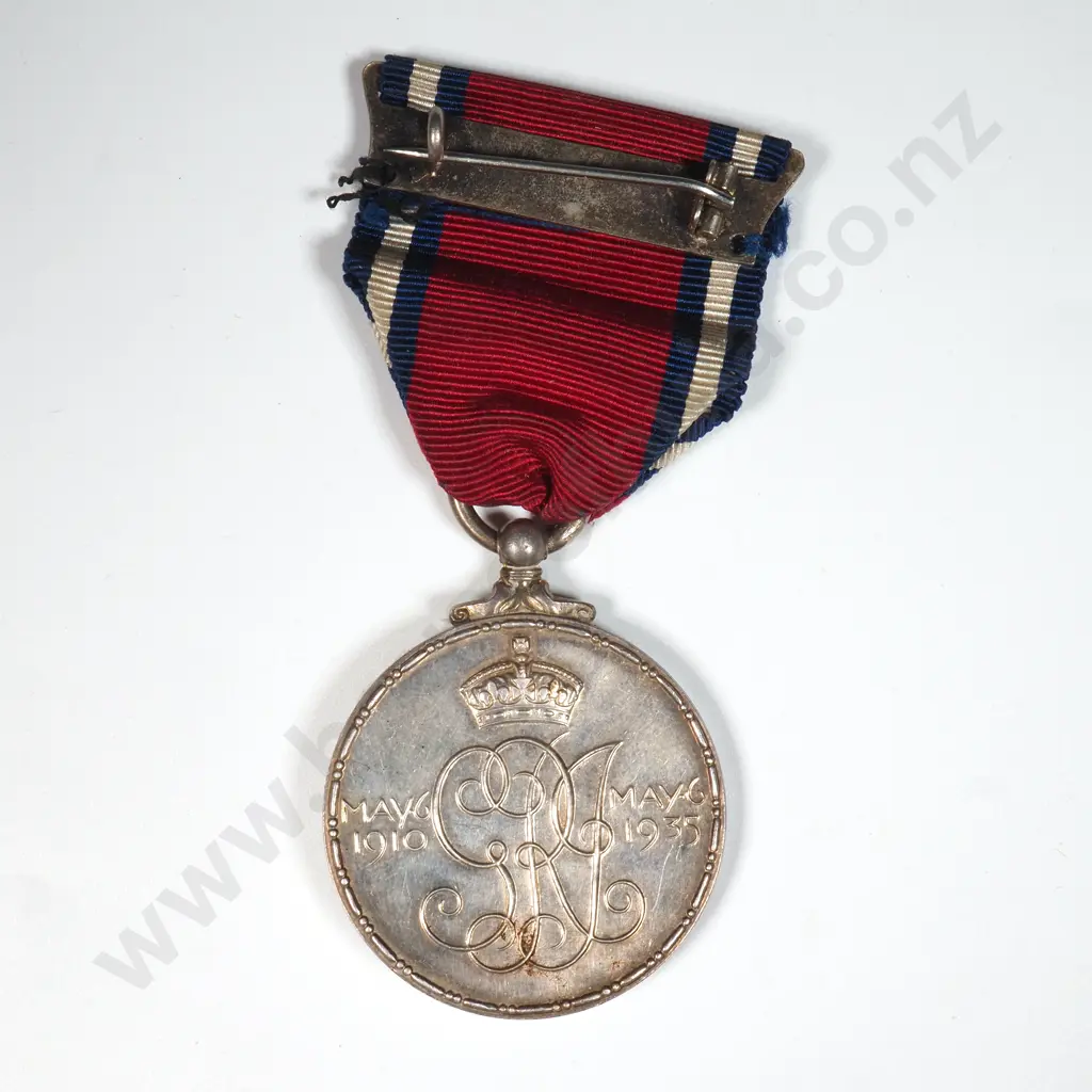 1935 Sterling Silver King George V Official Silver Jubilee Medal Image 1++