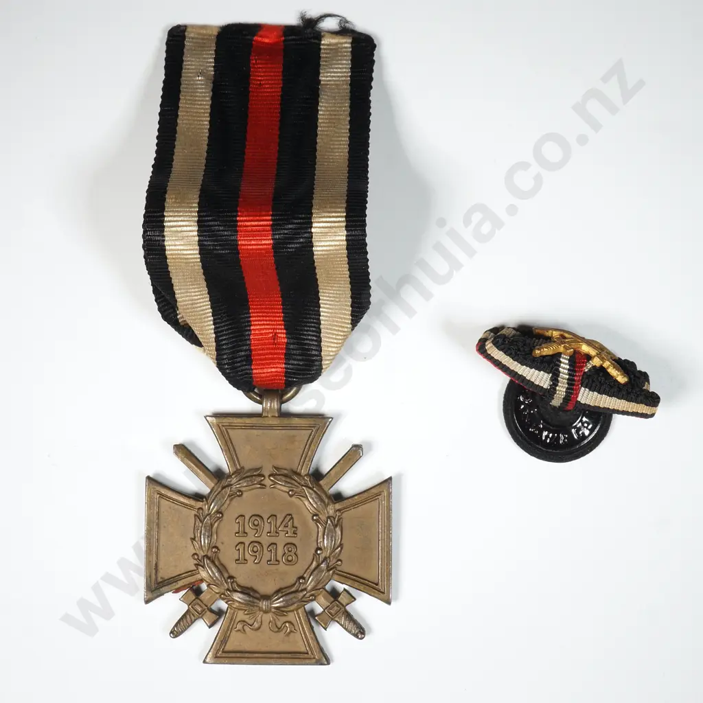 WW1 German Medal Plus Matching Lapel Pin Image 1++