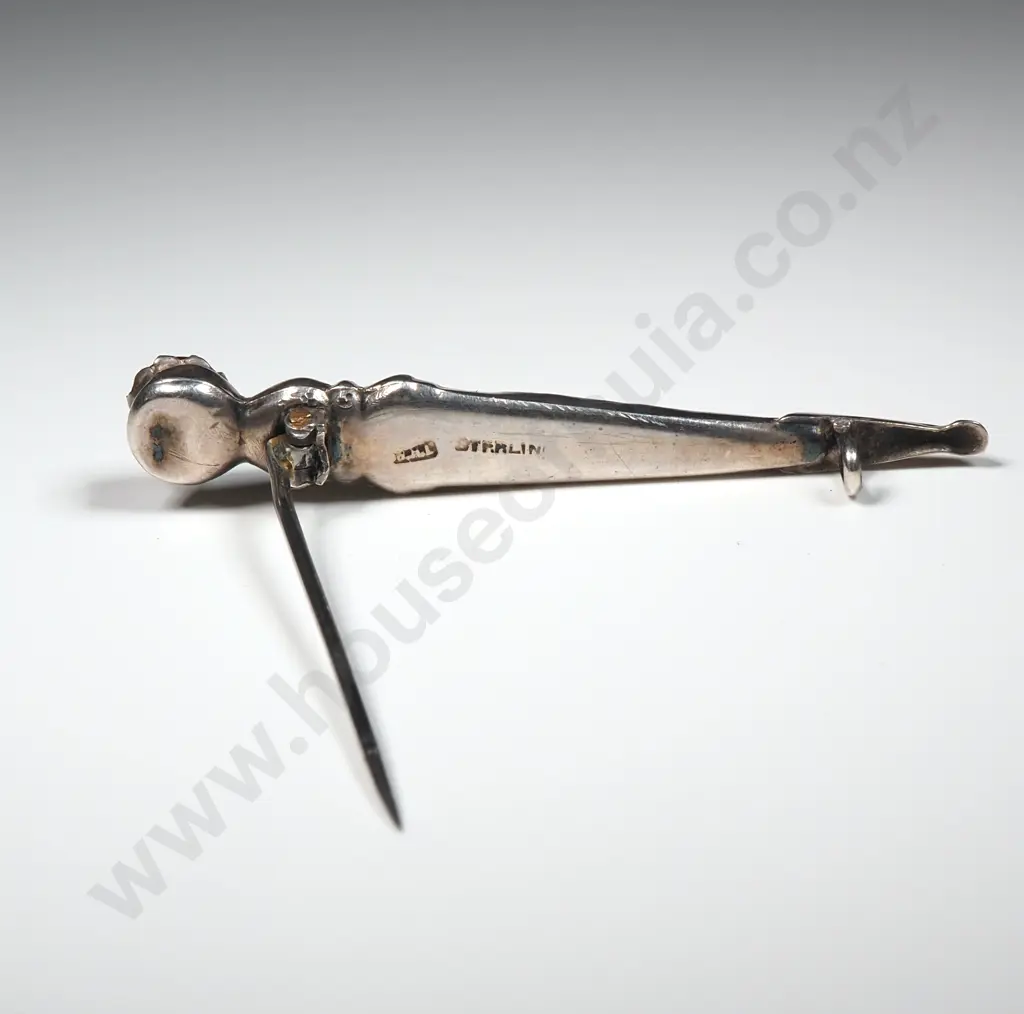 Antique Sterling Silver Scottish Brooch in The Form Of A Dirk Image 1++