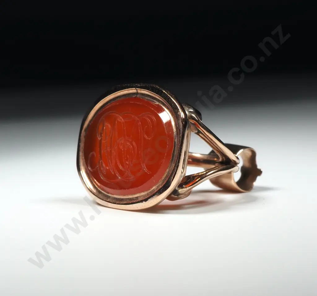 Antique 9ct Gold Carnelian Fob Seal Image 1++