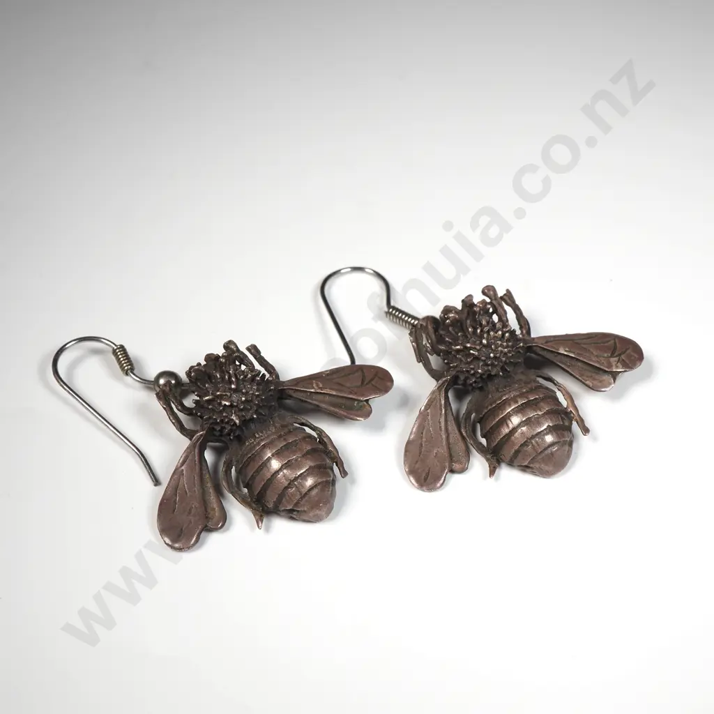 Sterling Silver Bee Earrings Image 1++