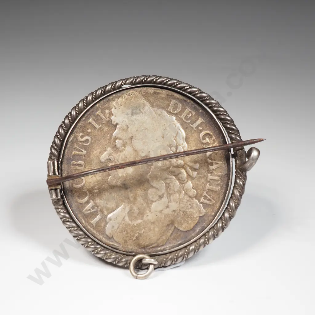 Exquisite 1686 Full Crown Brooch in Sterling Silver Mount Image 1++
