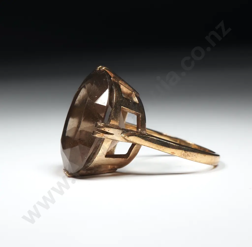 9ct Gold Brown Topaz Cocktail Ring Image 1++