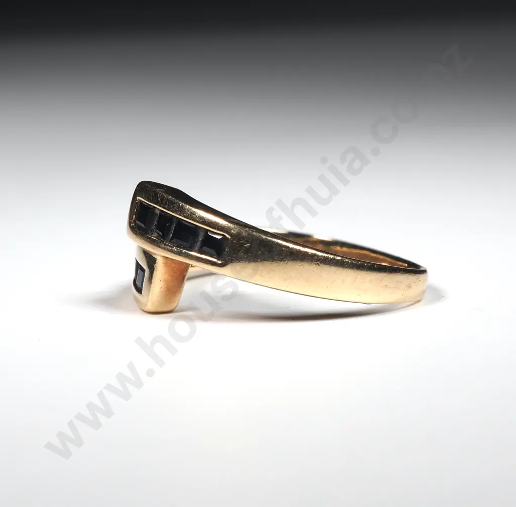 9ct Gold Sapphire Ring Image 1++