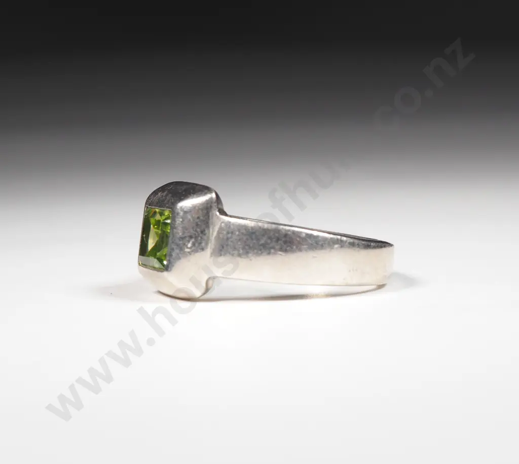 Sterling Silver Green Gem Ring Image 1++