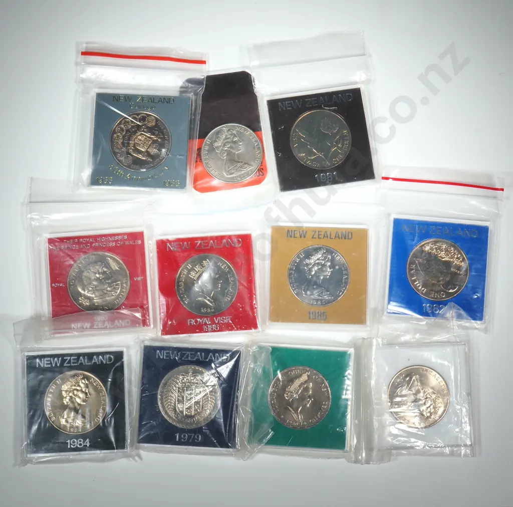 10 New Zealand Cased UNC One Dollar Coins & 1970 Souvenir Coin Image 1++