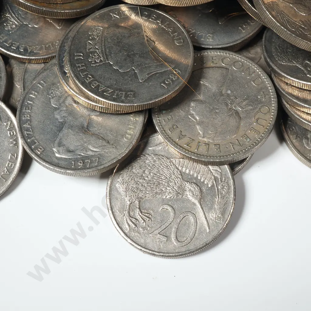 3.1 KG of New Zealand 20 Cent Coins  Image 1++