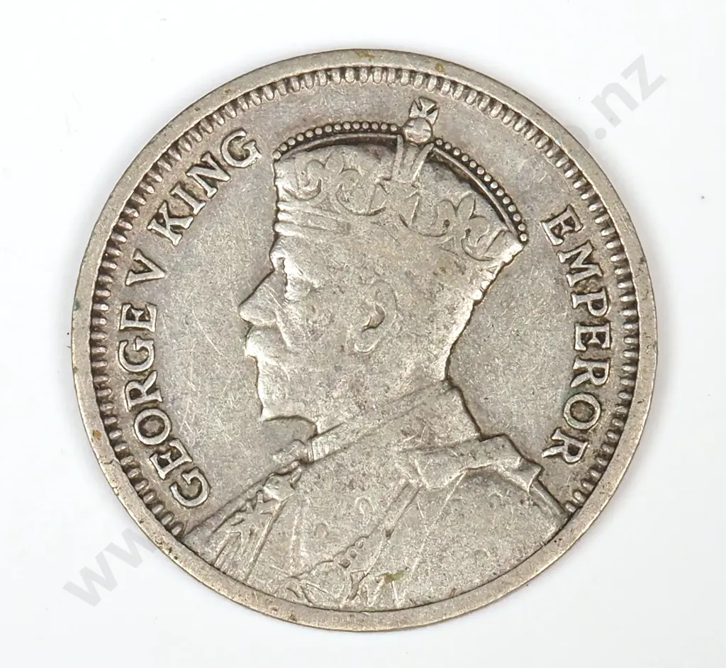 1935 New Zealand Threepence  Image 1++