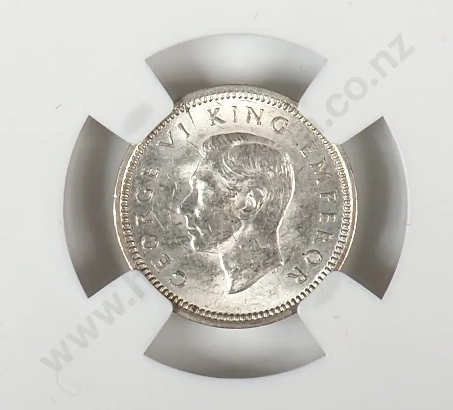 1939 New Zealand Threepence Coin - Better Grade Image 1++
