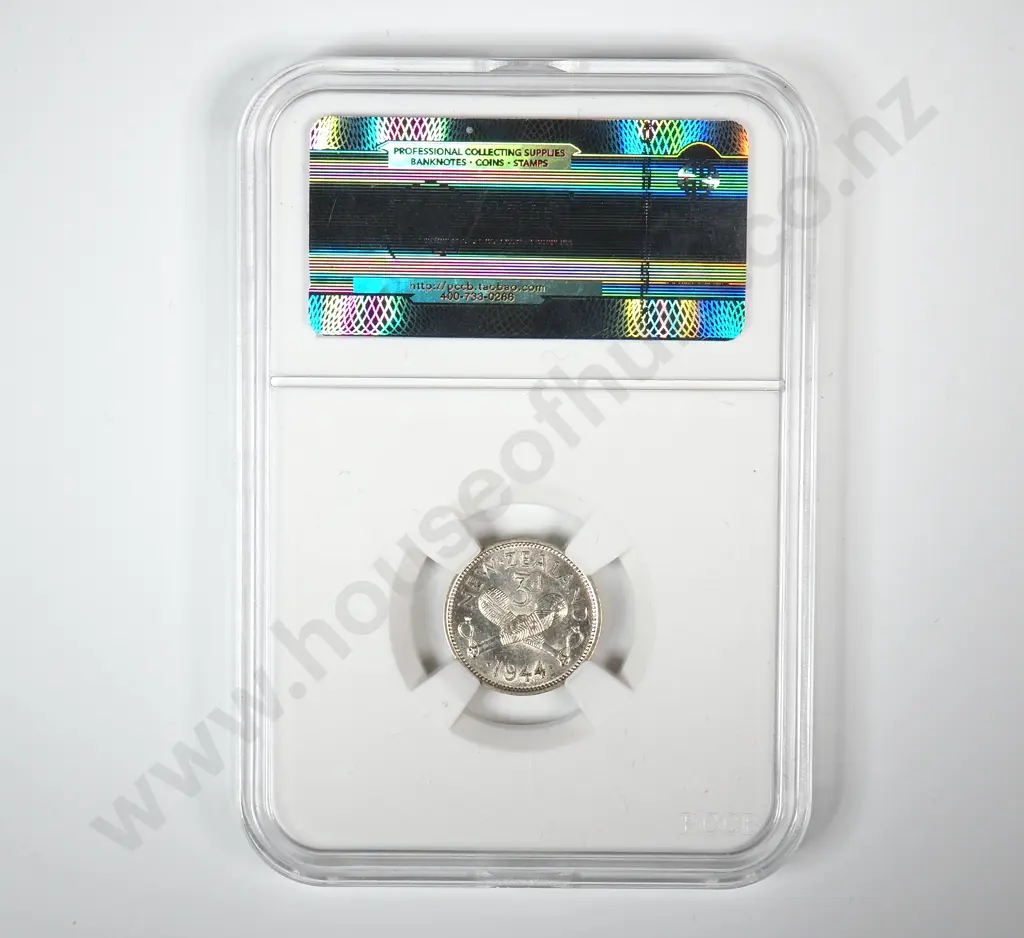 1944 New Zealand Threepence Coin - Better Grade Image 1++