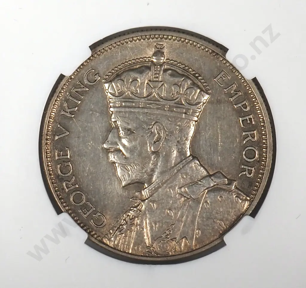 1934 New Zealand Half Crown - Better Grade  Image 1++