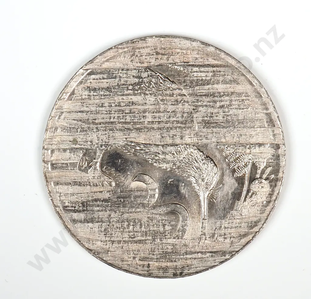 New Zealand 20 Cent Error Coin - Weight 5.4 Grams Image 1++