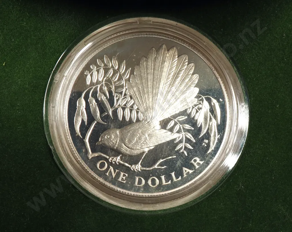 New Zealand Proof Silver One Dollar Coin  Image 1++