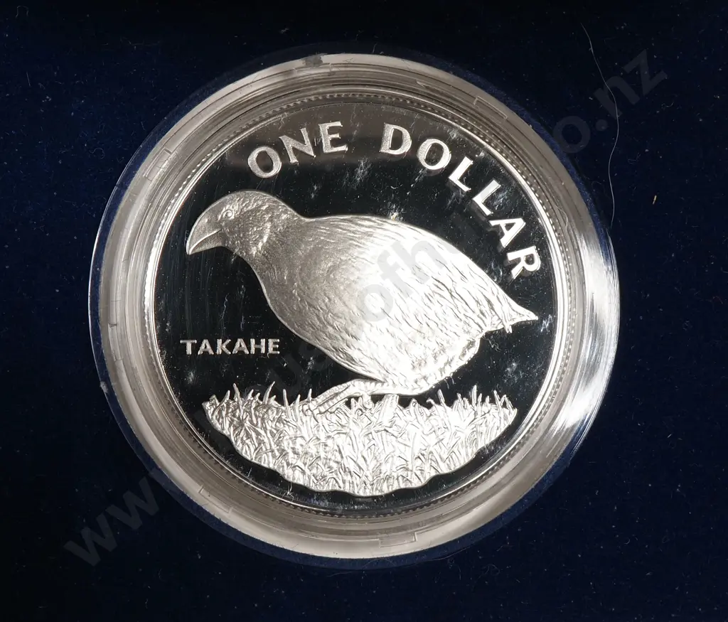New Zealand Proof Silver One Dollar Coin  Image 1++