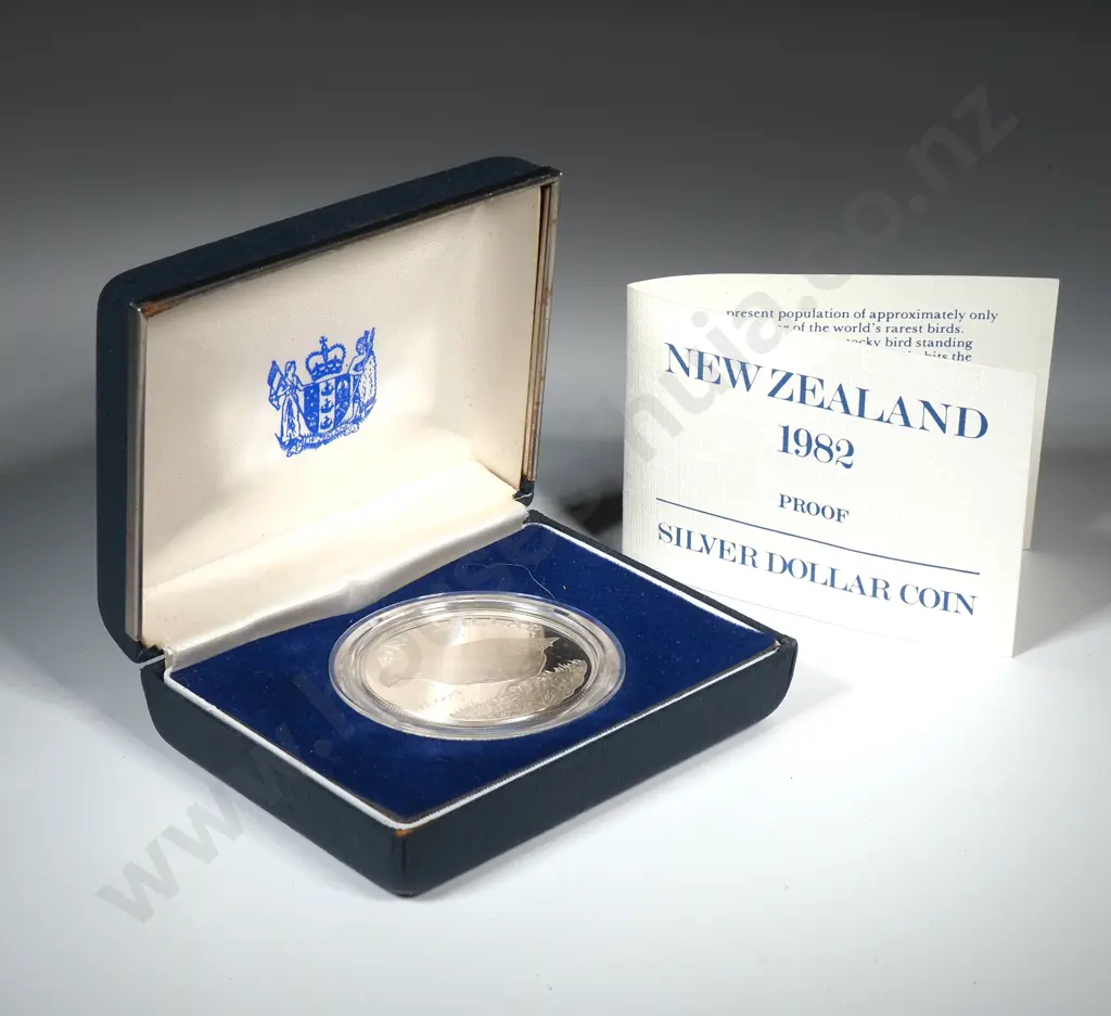 New Zealand Proof Silver One Dollar Coin  Image 1++
