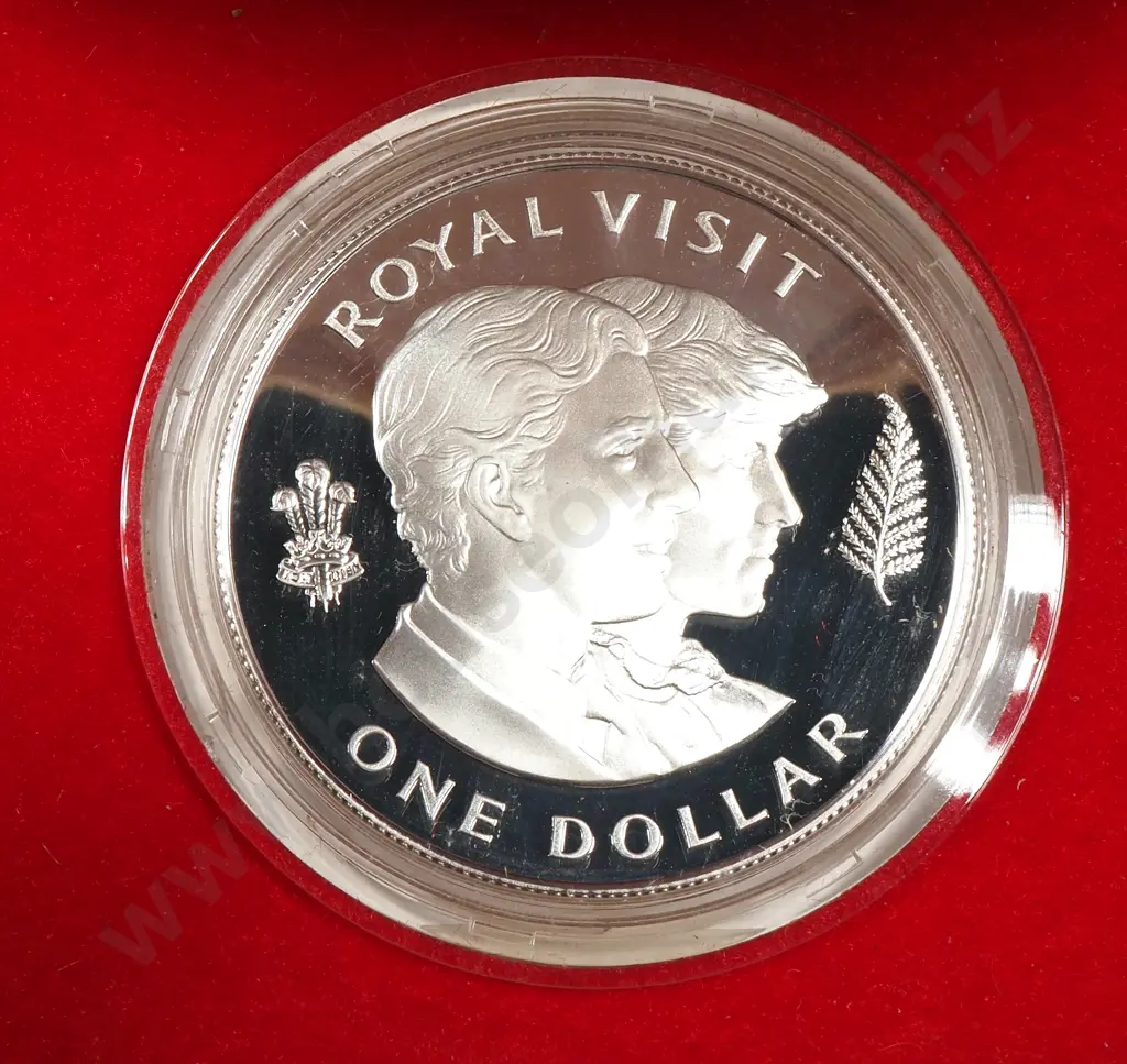 New Zealand Proof Silver One Dollar Coin  Image 1++