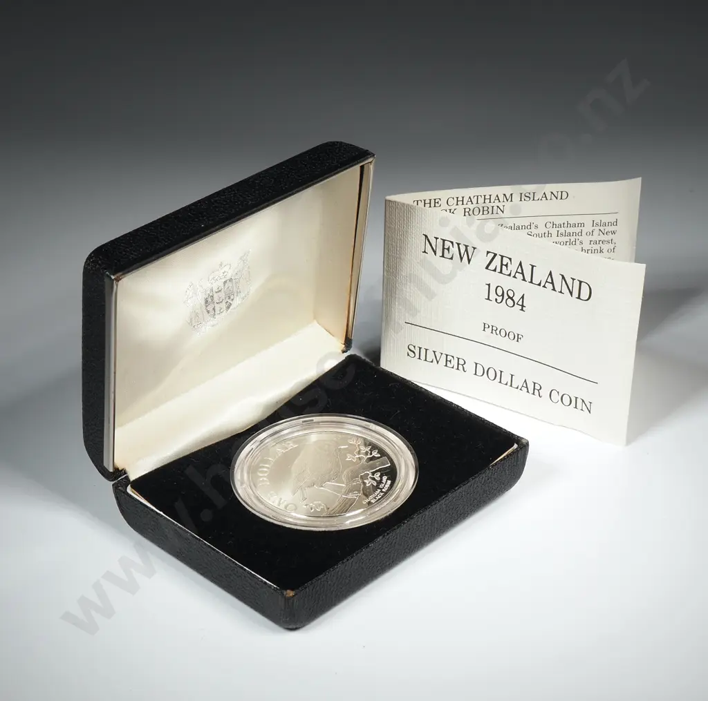 New Zealand Proof Silver Dollar Coin  Image 1++