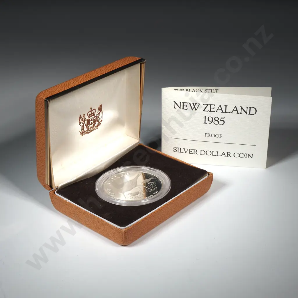 New Zealand Proof Silver One Dollar Coin  Image 1++