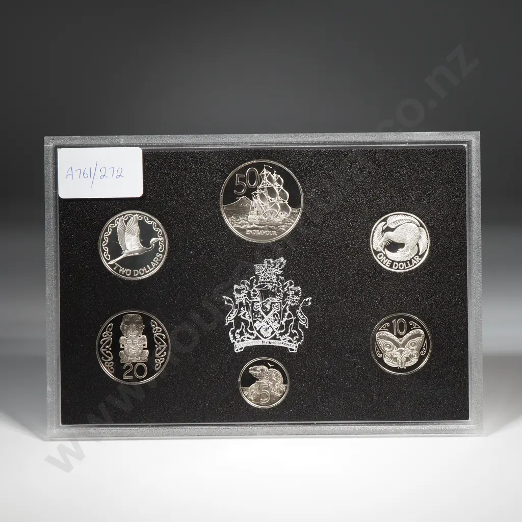 1990 New Zealand Proof Coin Set w Silver One & Two Dollar Coins   Image 1++