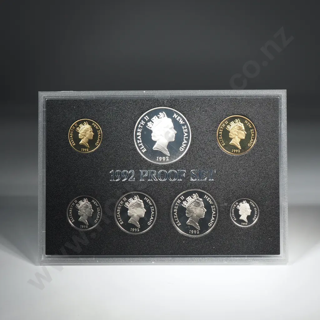 1992 New Zealand Proof Coin Set w Silver Dollar  Image 1++