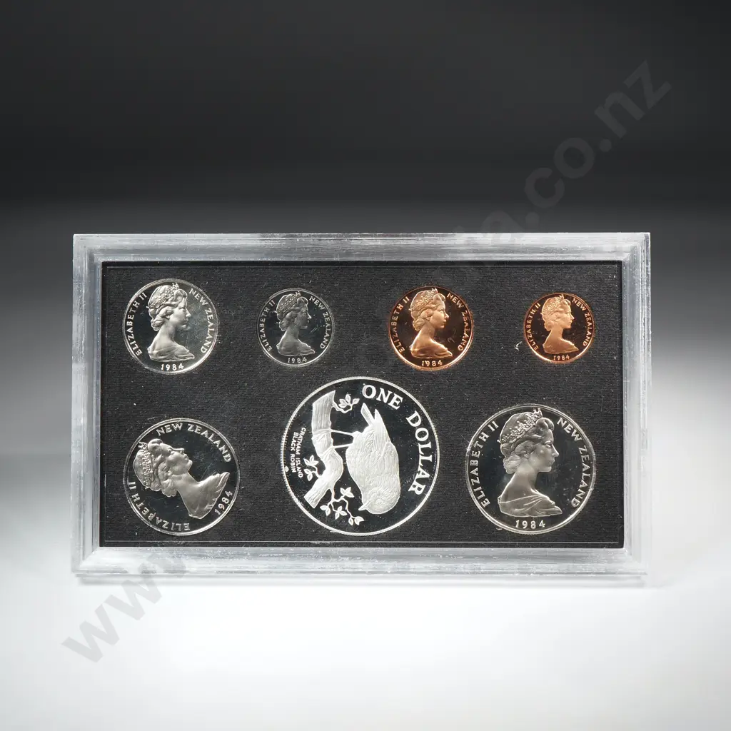 1984 New Zealand Proof Coin Set w Silver Dollar  Image 1++
