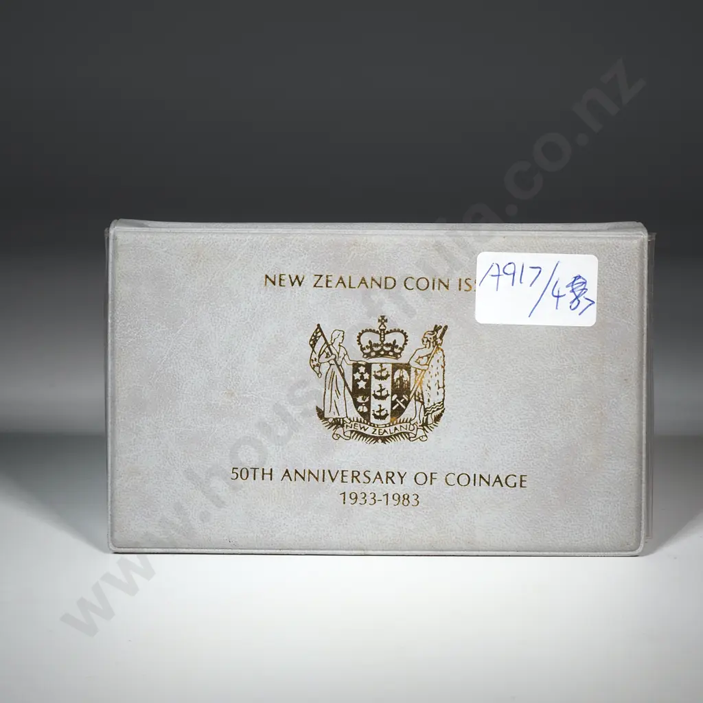 New Zealand Proof Coin Set w Silver One Dollar  Image 1++