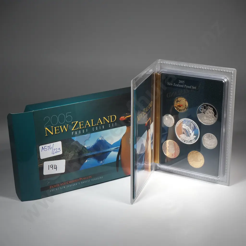 2005 New Zealand Proof Coin Set  Image 1++