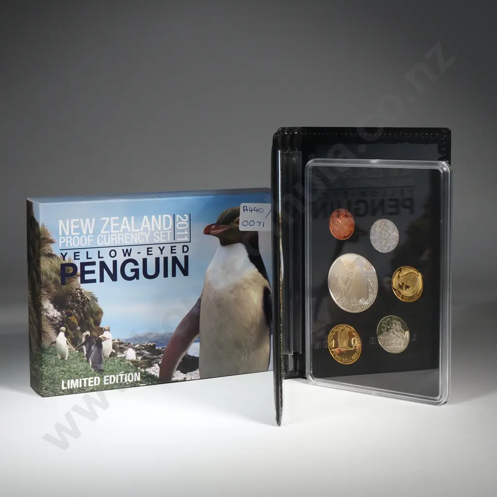 2011 New Zealand  Yellow Eyed Penguin Proof Currency Set - One Ounce Silver Coin Image 1++