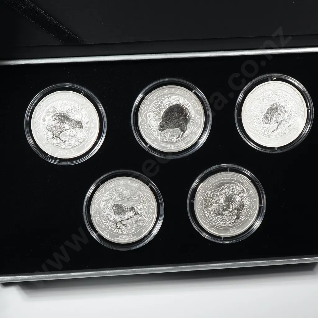2019 Kiwi Specimen Coin Set - 5 1/2 Ounce Silver Specimen Coins CV $170 Image 1++