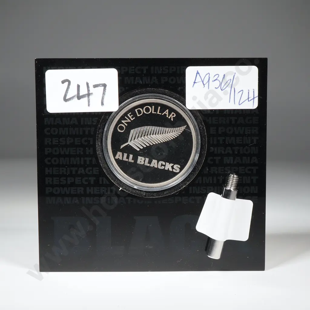 2011 New Zealand All Blacks Proof One Ounce Silver Coin  Image 1++